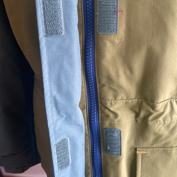 LANDS’ END Size Petite S Like New Squall Insulated Waterproof Winter Parka - Picture 3 of 15